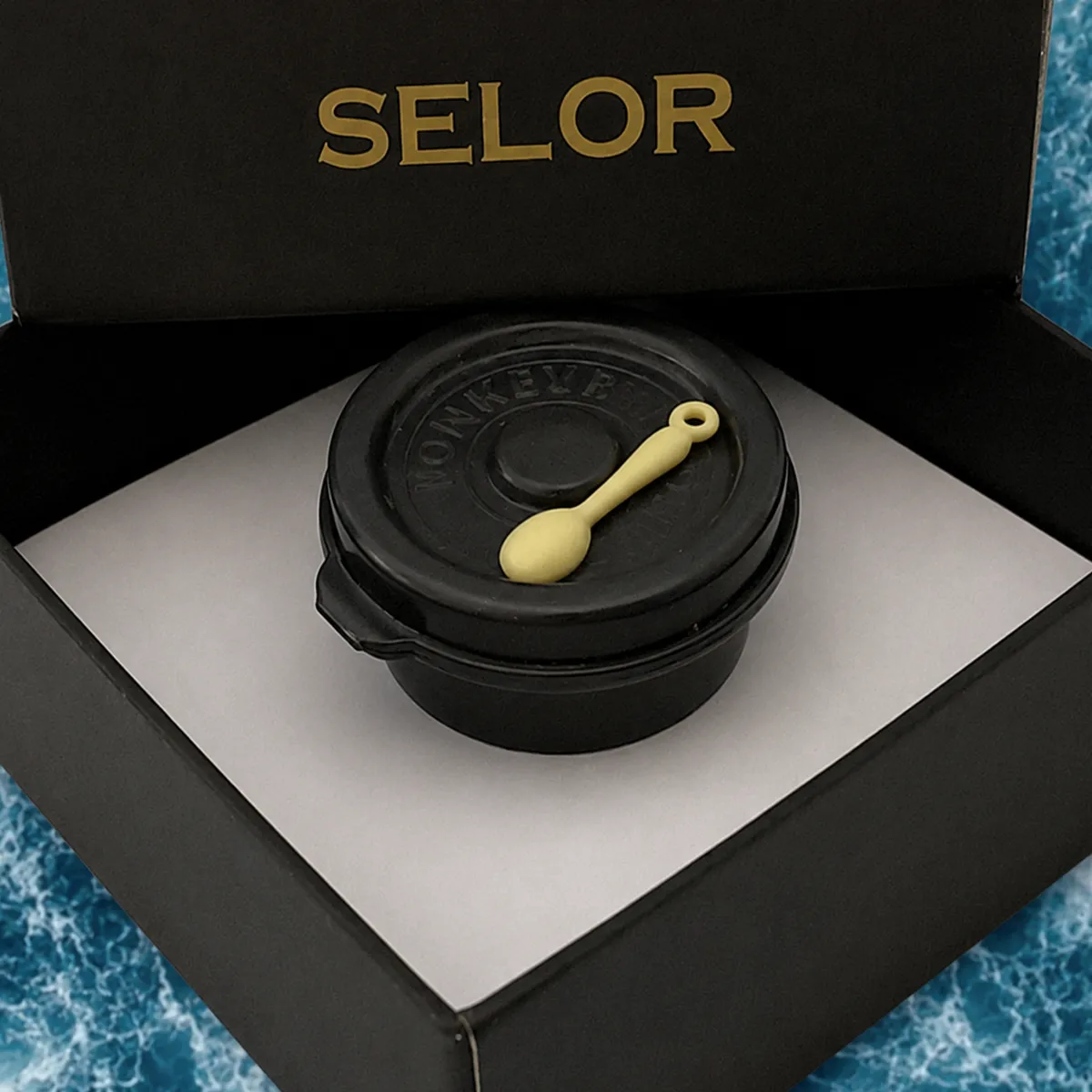 SELOR crystal box